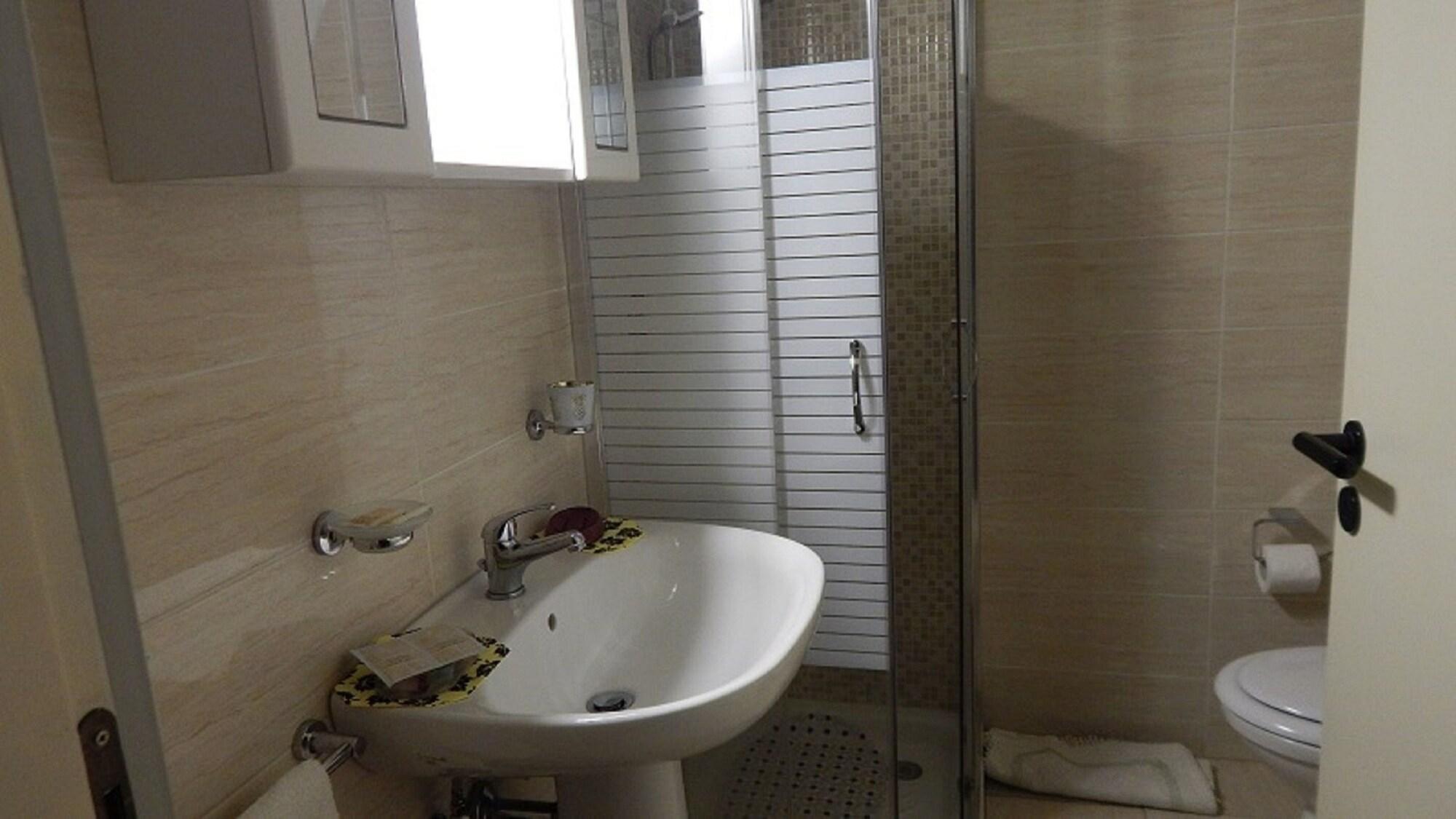 Albatro Guest house 2*